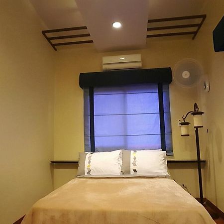 Mactan Breeze - Airport Bed And Breakfast マクタン エクステリア 写真