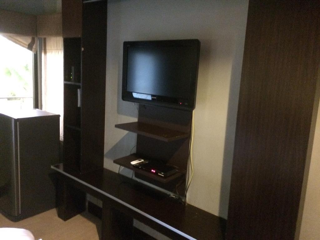 Mactan Breeze - Airport Bed And Breakfast マクタン エクステリア 写真