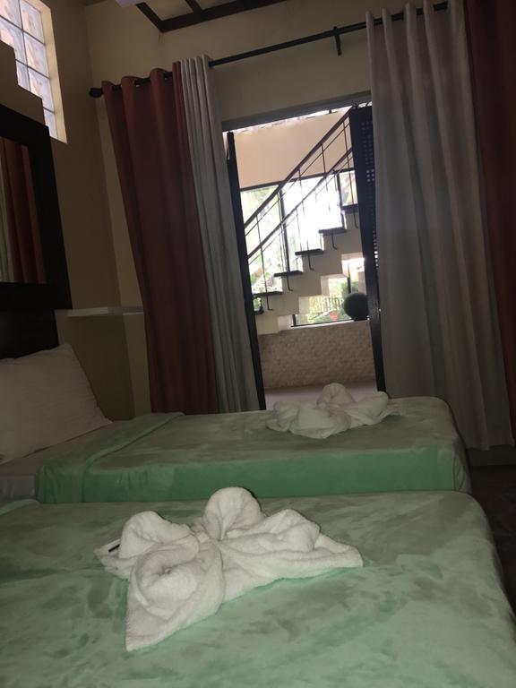 Mactan Breeze - Airport Bed And Breakfast マクタン エクステリア 写真