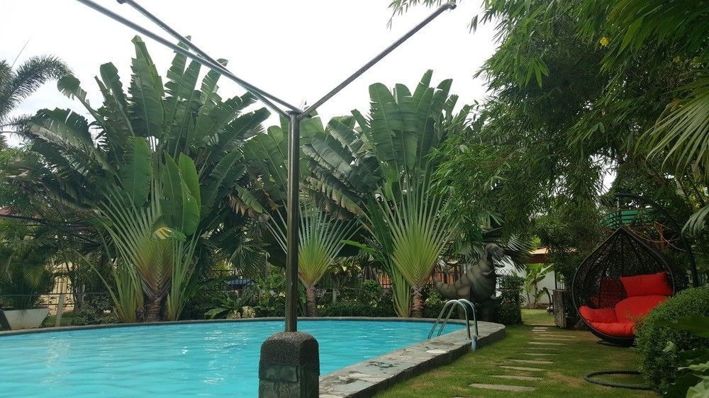Mactan Breeze - Airport Bed And Breakfast マクタン エクステリア 写真