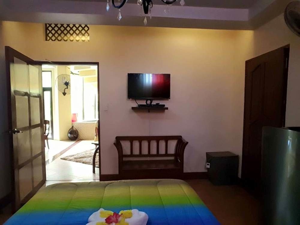 Mactan Breeze - Airport Bed And Breakfast マクタン エクステリア 写真
